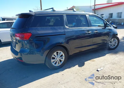 2015 Kia Sedona Lx z USA, uszkodzony, nr VIN KNDMB5C19F6070678